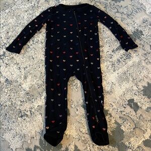 Kyte BABY Midnight Black Heart Print full zippie
